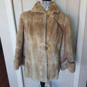 VINTAGE LADIES FUR COAT SIZE SMALL